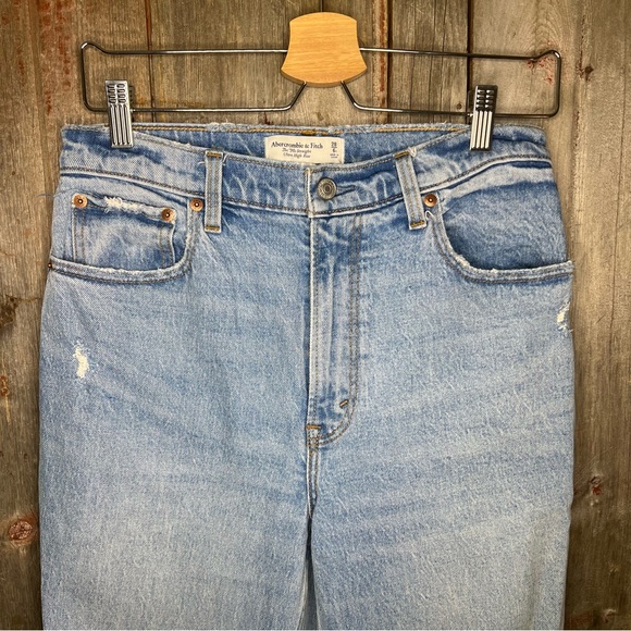 Abercrombie & Fitch 90’s Straight Ultra High Rise Jeans Distressed 28 Reg - Picture 3 of 12